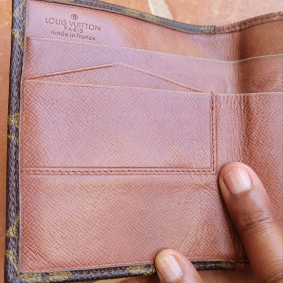 Louis vuitton foldable wallet - Picture 8 of 9